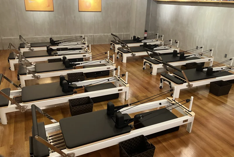 TSUTAYA Conditioning PILATES 牧野駅前店のピラティススタジオ全景