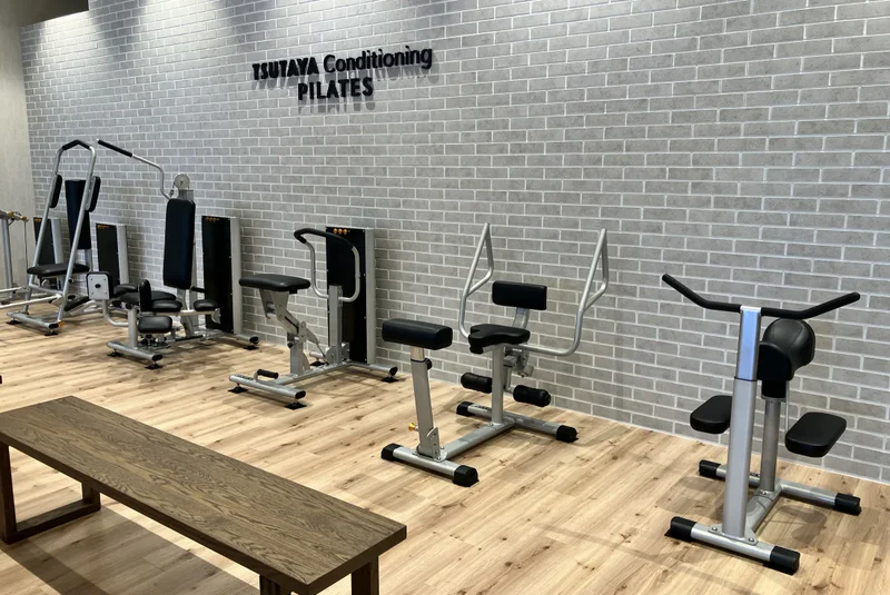 TSUTAYA Conditioning PILATES 宇都宮駅東口店のストレッチマシンエリア