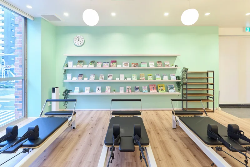 TSUTAYA Conditioning PILATES 葛西店のブックシェルフ