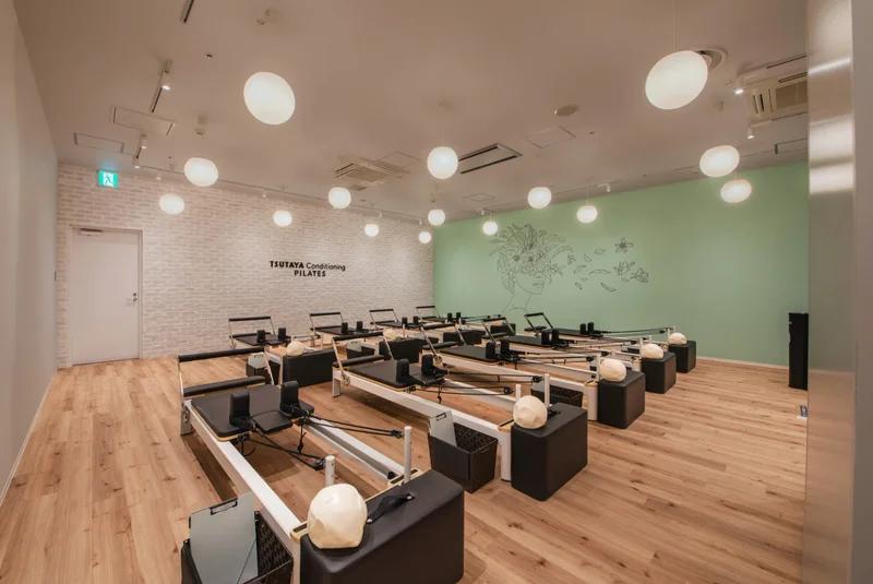 TSUTAYA Conditioning PILATES 新静岡セノバ店のピラティススタジオ全景
