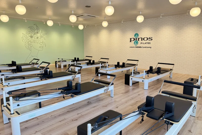 pinos PILATESのピラティススタジオ全景
