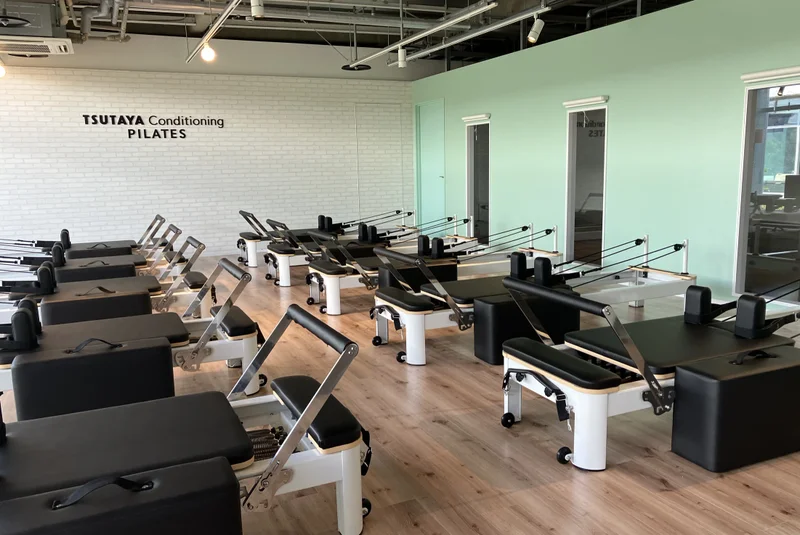 TSUTAYA Conditioning PILATES 湘南T-SITE店のピラティススタジオ全景